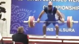 When ego liffts more than muscle judge got involved ????????