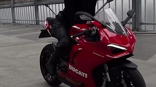 The red bike cinematic