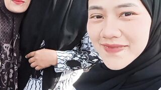 Beautiful teacher, which one is beautiful guys????????????????
