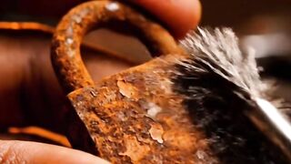 Repairing a Rusty Small Padlock