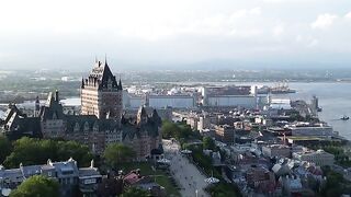 Canada_From mountains to lakes_ cities to small towns _ every corner of Canada looks like a postcard