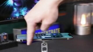 Freedom: The Ultimate Foldable Magnetic Holder for Every Smartphone
