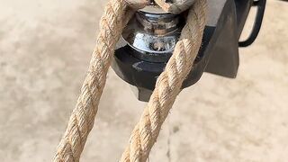 This knot is so strong and reliable!! #handyhacks #truckers