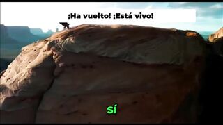 ¡Optimus ha vuelto! ¡El guerrero de metal revive en el desierto!