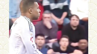 Mbappe Liburan Saat Madrid Kejar Gelar!! Aksi Ini Picu Amarah Suporter.