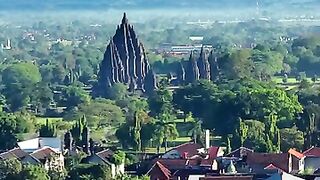 Selamat Sore‼️ Kereta + Candi Prambanan + Gunung Merapi????