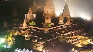 Candi Prambanan pada malam hari???? #prambanan #jogja #yogyakarta  #wisatajogja #jogjaistimewa