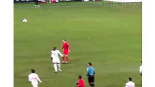 Bola jatuh ke dalam kotak dan Harry Kane bertemu dengan ketenangan seorang pria yang sudah melihat akhirnya.