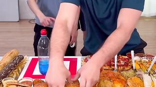 Bottle flip to eat food ????????
