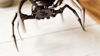 Mechanical Camel Spider Transformation — Pocket Pod Unfolds Into Hyper-Realistic Desert Predator