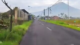 Sunyi sepi sendiri sejak kau tinggal pergi tiada kabar berita hidupku merana