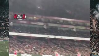 Pressing gila-gilaan, stamina seolah tanpa batas.