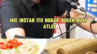 Mie Instan gak boleh buat atlet❓ ini kata dokter tirta #drtirta #kesehatan #sports