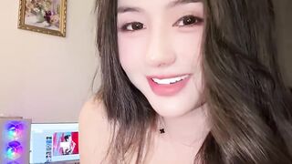 Nggak ada alasan… tapi klik juga ????