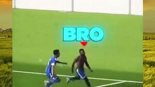 Udah selebrasi full… eh bolanya belum masuk ????⚽️ Momen paling nyesek di sepak bola: yakin gol, ternyata cuma harapan doang ????