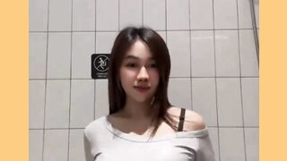 makin nakal nih cewe