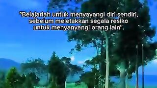 Belajarlah untuk menyayangi diri sendiri dulu????#qoutes #katakata #fypviral #foryou