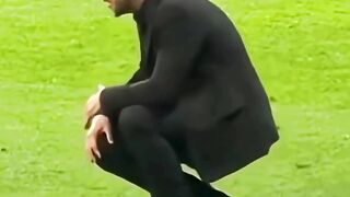 Isi kepala Simeone emang misteri! ????