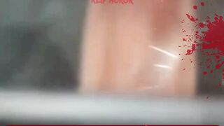 Sosok Putih di Jembatan Ini Bikin Netizen Merinding!
