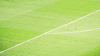 Mereka sudah tahu apa yang bakal terjadi bahkan sebelum Pedri melakukannya tendangan????