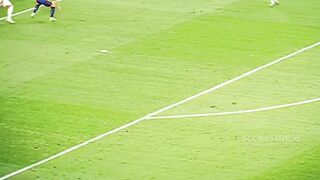 Mereka sudah tahu apa yang bakal terjadi bahkan sebelum Pedri melakukannya tendangan???? 2