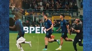 Cristian Chivu Ukir Sejarah Langka Di Inter Milan!!