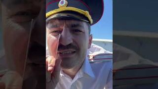 Непосредственно Каха и полицейские на дороге