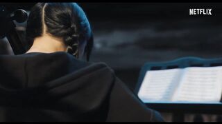 Уэнсдей Аддамс Сцена игры на Виолончели 2022 Момент из Сериала 4К..