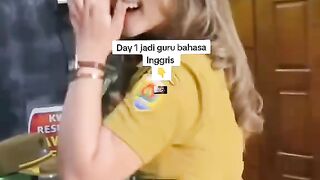 guru bahasa inggris vs murid viral nih Link di bio