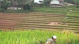 Awal Tertawa Akhir Derita