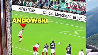Ketika penjaga gawang melanggar aturan ????⚽️
