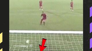 Pernah lihat satu tim sengaja diam saat lawan cetak gol? ????