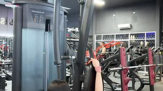 Train your glutes to increase muscle mass.