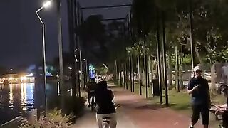 Curhat di komentar.