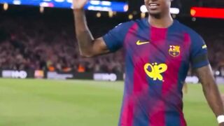 Gol Tendangan Free kick Barcelona setelah 14 tahun lamanya