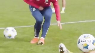 MENDING GAK USAH????5 Hadiah Teraneh Yang Diterima Pemain Bola????