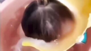 bedanya keramas enak dengan pedih