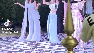 Friends Dance 3