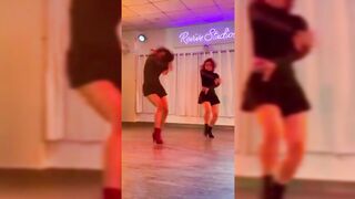 Indian Girl Gunika Sanan Dance 20