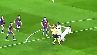 Barcelona vs Real Madrid – Heated Clash Turns Intense
