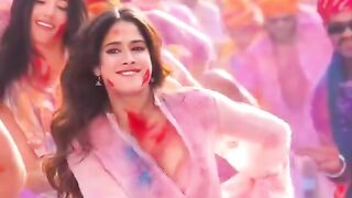 Looking beautiful ???? jhanvi Kapoor viral plz