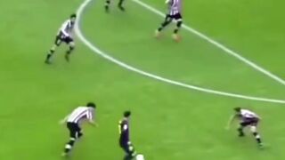 Lionel Messi mengacak-acak