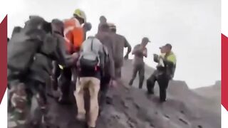 Tragedi Gunung Dukono: 2 WN Singapura Ditemukan Meninggal Dunia, Dievakuasi di Hari ke-3 Opsar