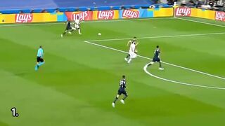 Kyle Walker vs Para Penyerang Tercepat di Dunia!