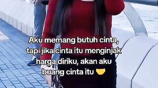 Pernahkah kalian harus memilih antara orang yang disayang atau prinsip hidup? Share di kolom komentar ya!