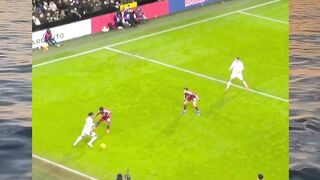 Seni di Atas Lapangan: Harrison Reed Membakar Craven Cottage