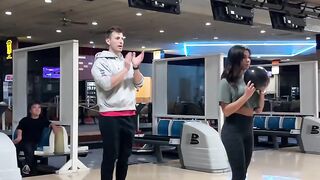Is this the WORST bowler in history? ????????