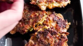 4-Ingredient Broccoli Chicken Fritters! ???????? | Easy Keto & Low-Carb Recipe