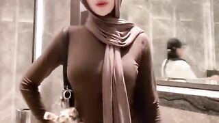 Hijab brown
