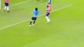 Moment Lucu Luis Suárez melaporkan kiper karena jadi kiper ????